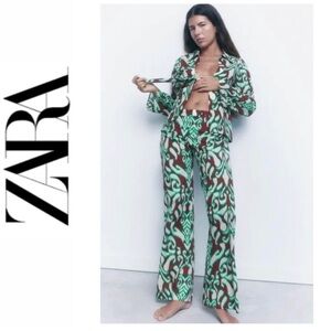 NWT Zara Printed Mid-Rise Women’s pants. Straight leg. 100% cotton